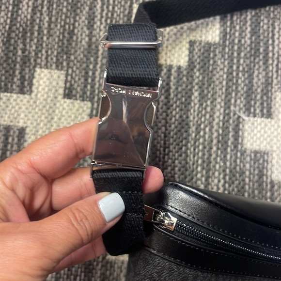 Michael Kors Waist Bag Used Once Black/Gray - Picture 2 of 4